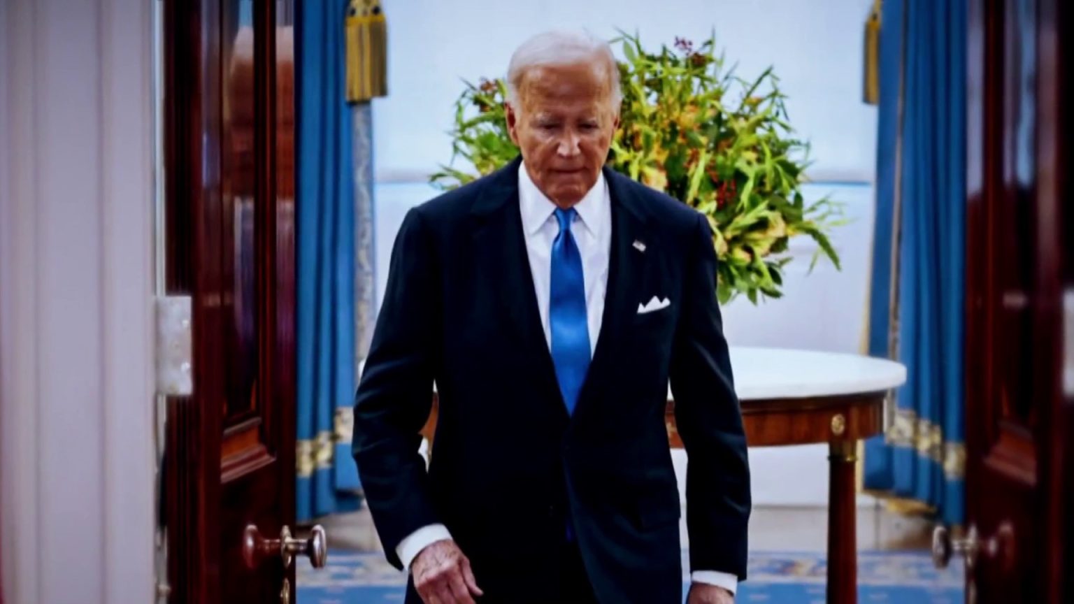 Biden is privately torn between defiance and acceptance amidst mounting calls for him to step aside