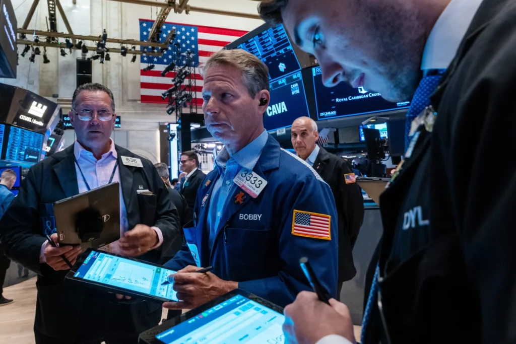 Stock market shrugs off Trump assassination attempt, defying historical precedents Stock market shrugs off Trump assassination attempt, defying historical precedents
