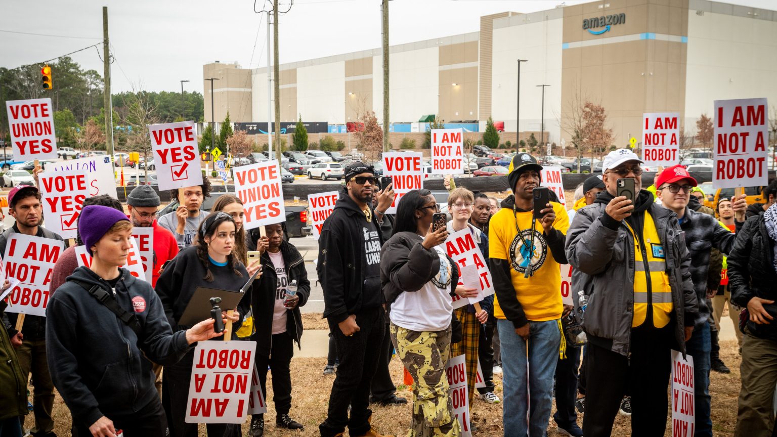 Amazon workers reject union in vote at North Carolina warehouse Amazon workers reject union in vote at North Carolina warehouse