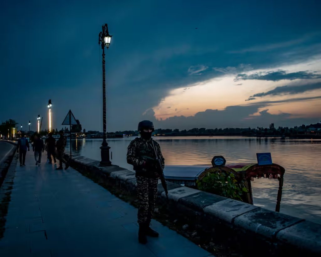 Amid fragile ceasefire, Trump vows to enhance trade ties with India, Pakistan Amid fragile ceasefire, Trump vows to enhance trade ties with India, Pakistan