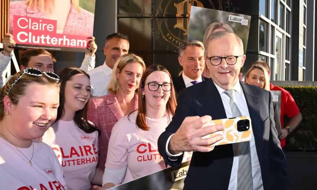 As Australia heads to the polls, major parties brace for the rise of independents