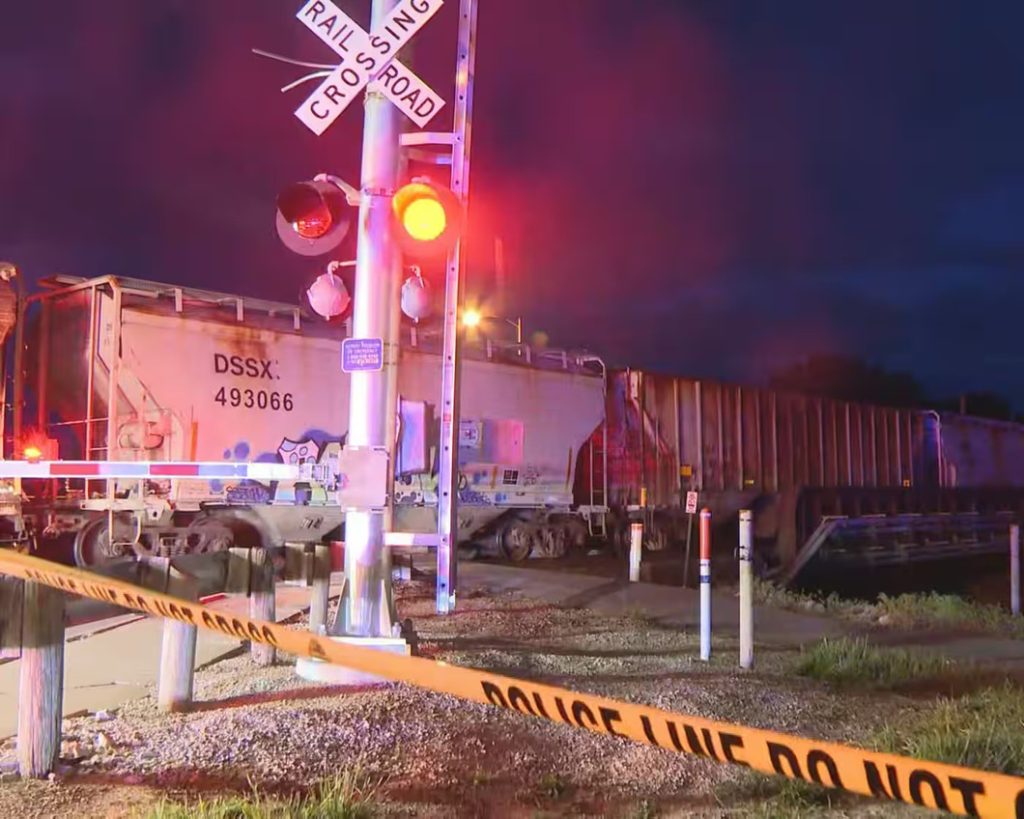 Train strikes pedestrians in Ohio, leaving three dead