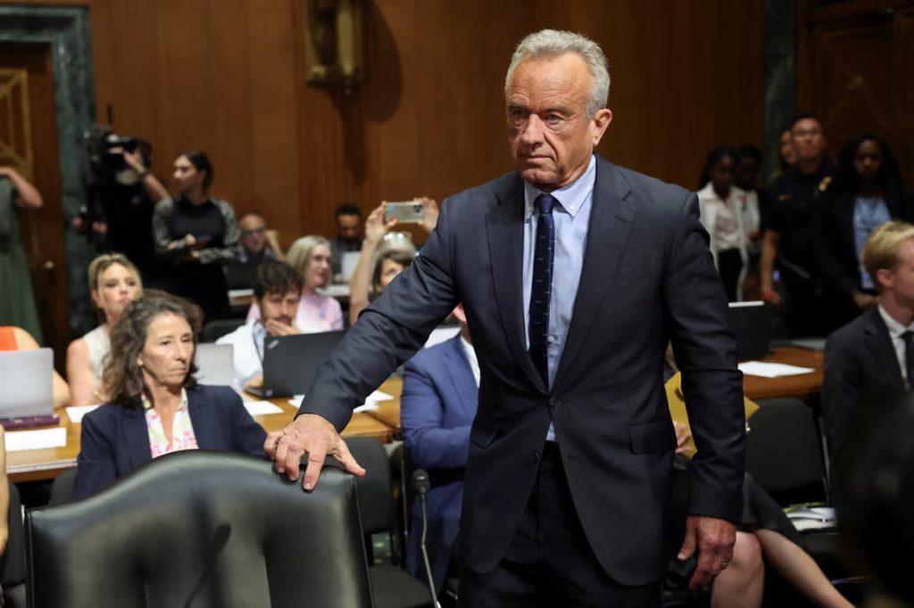 Senate Democrats demand Health Secretary RFK Jr. resign ahead of critical hearing